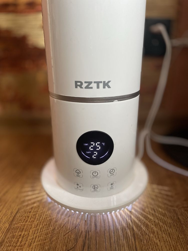Зволожувач повітря RZTK HM 3556SW Led