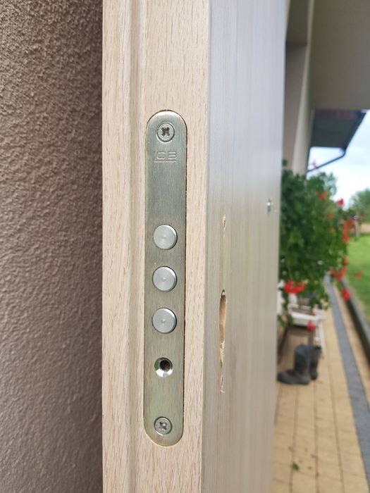 Drzwi wejściowe klatkowe Ceber  plus