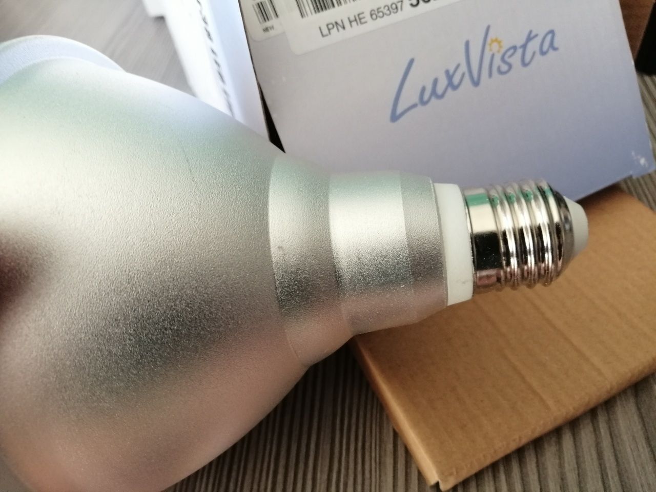 LuxVista par 38 żarówka leflektorowa LED IP65 E27 15W 3000k