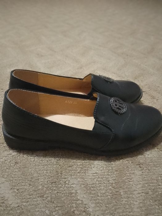 Продам жіночі туфлі