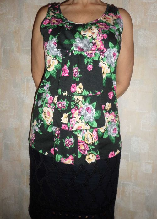 Женская майка, футболка, кофточка. Черная в цветах. Р-р 44-46