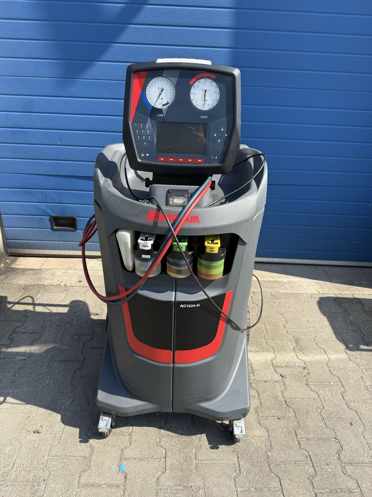 Stacja klimatyzacji Robinair/Bosch  AC1234-8I identyfikator R-1234yf