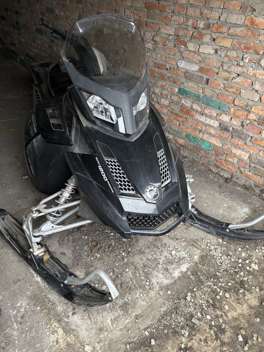 Продам снігоход Ski-doo