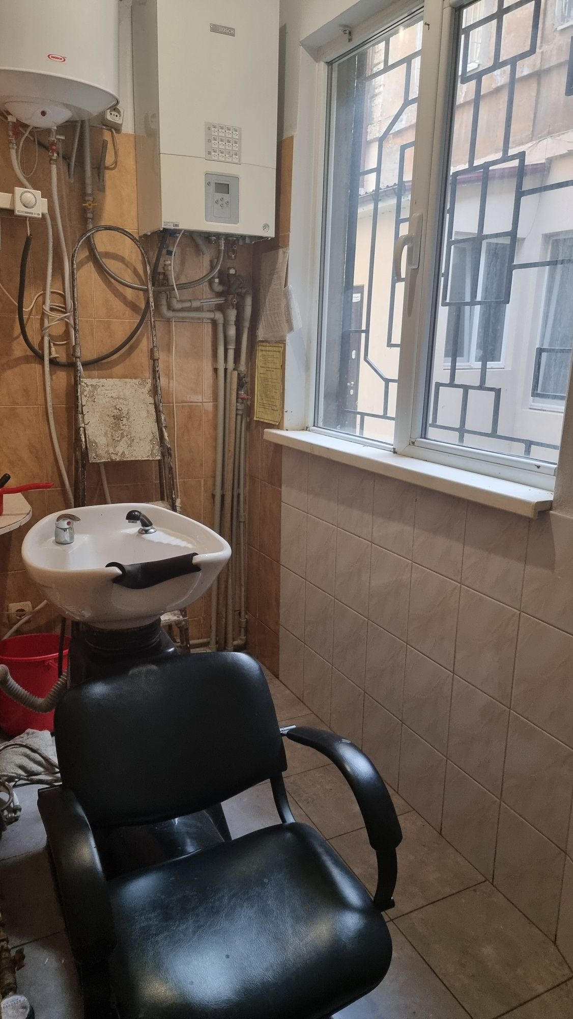 Сдам салон красоты с мебелью Центр