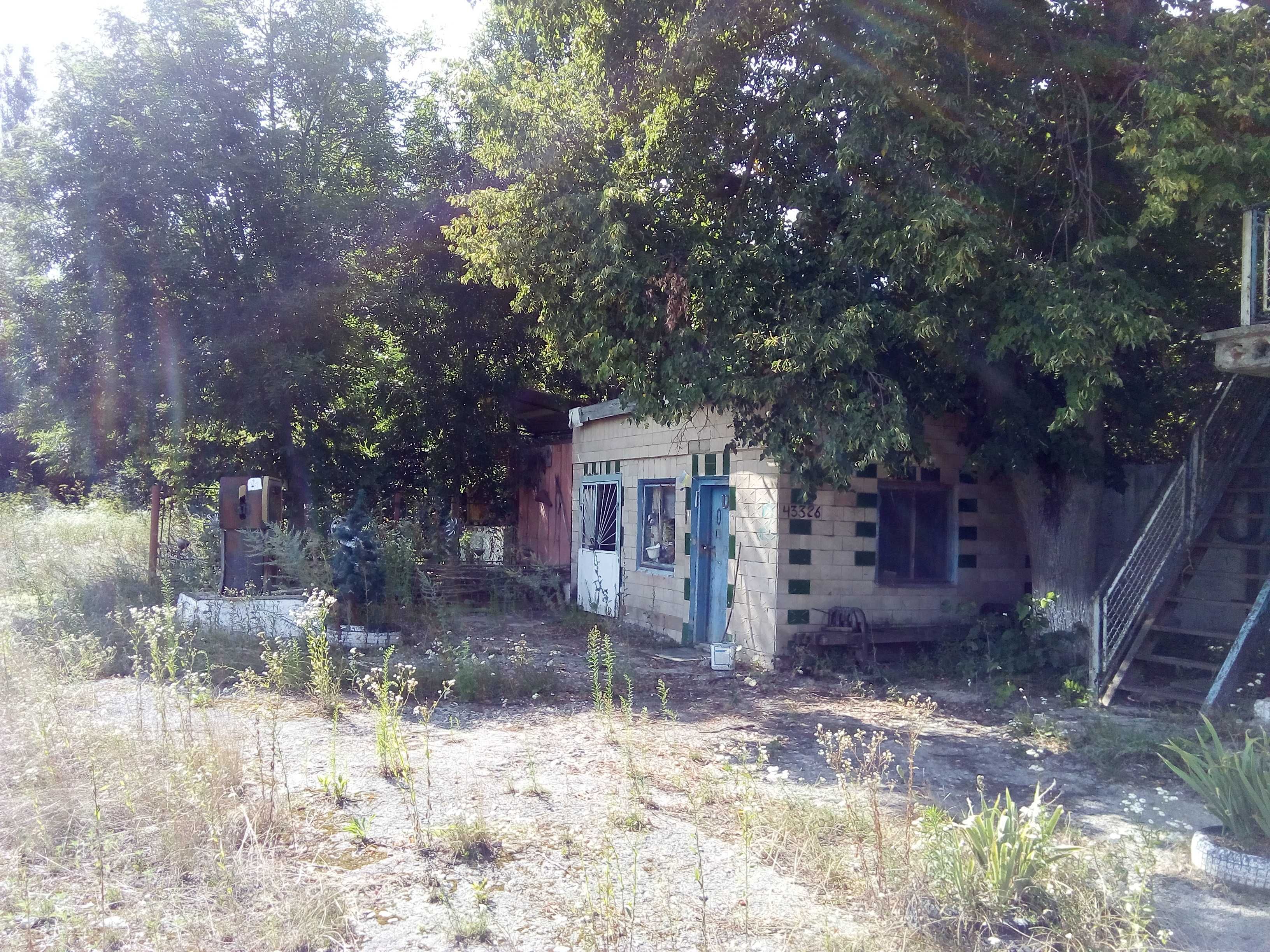 Комплекс будівель та споруд в смт.Заводське