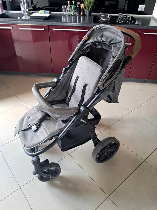 Wózek dziecięcy spacerowy Lionelo