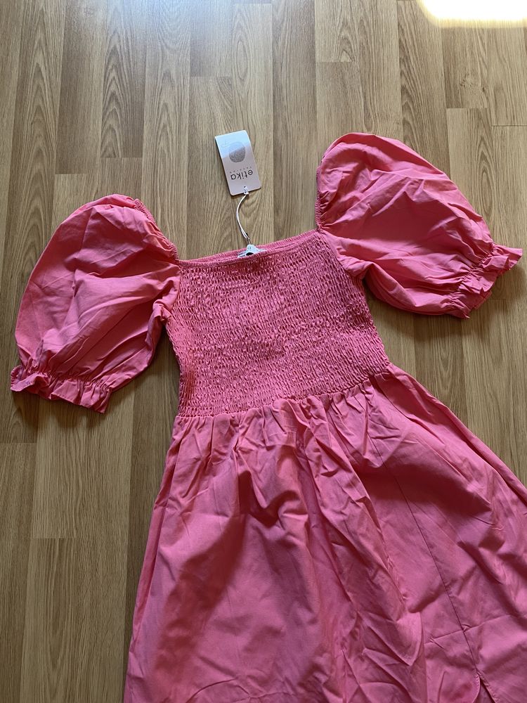 Платье розовое Барби рукава воланы 38размер