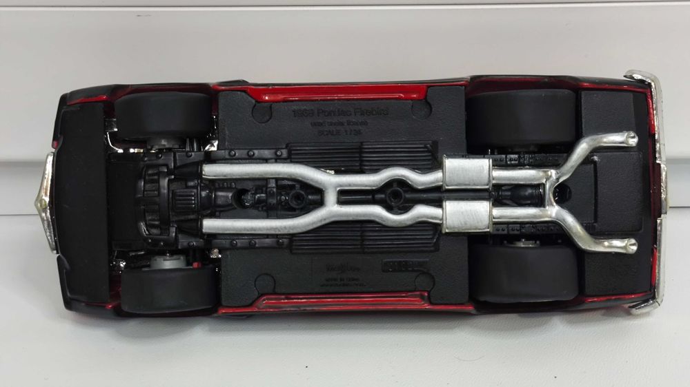 Модель, машинка Pontiac Firebird 1969 1.24 Maisto Prorodz