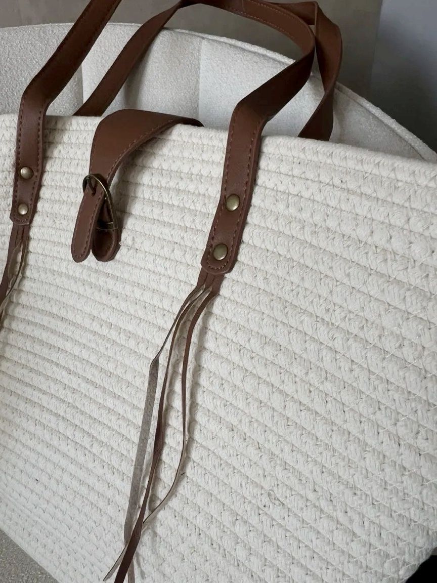 Nowa duża torba koszyk elegancka pleciona z frędzlami kremowa Boho