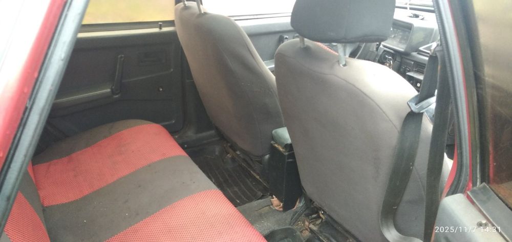 Продам ваз 21099.