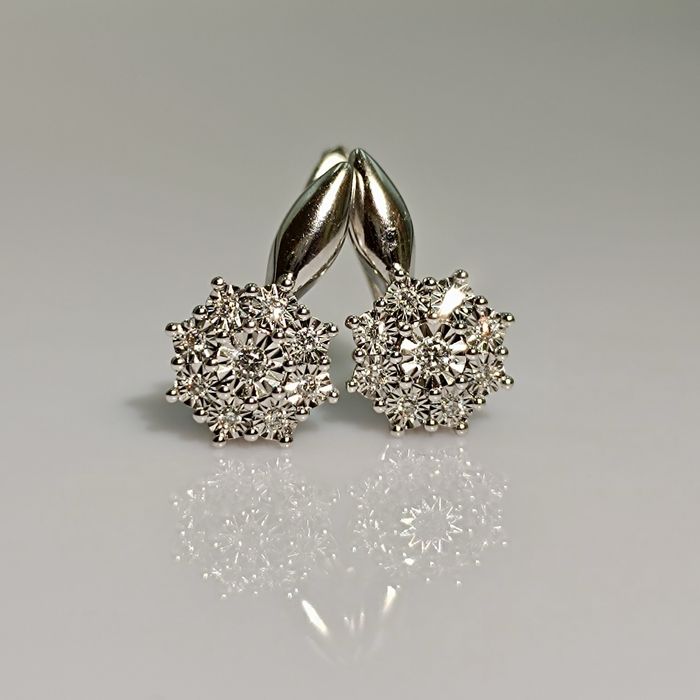 Серьги из белого золота 585 пробы с бриллиантами