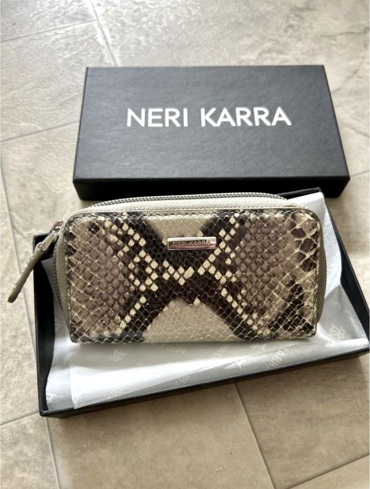 Стильна шкіряна ключниця Neri Karra, кожа «питона»