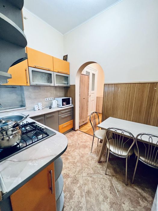 Оренда 2 кімнатної квартири вулиця Личаківська (Смольського)