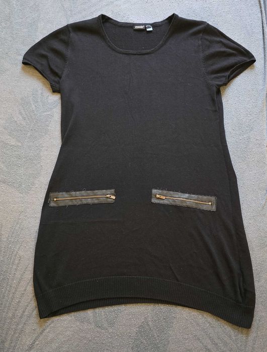 Czarna tunika ESMARA z krótkim rękawem L