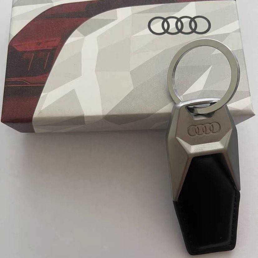 Nowy Breloczek Brelok Audi Do Kluczyka Prezent