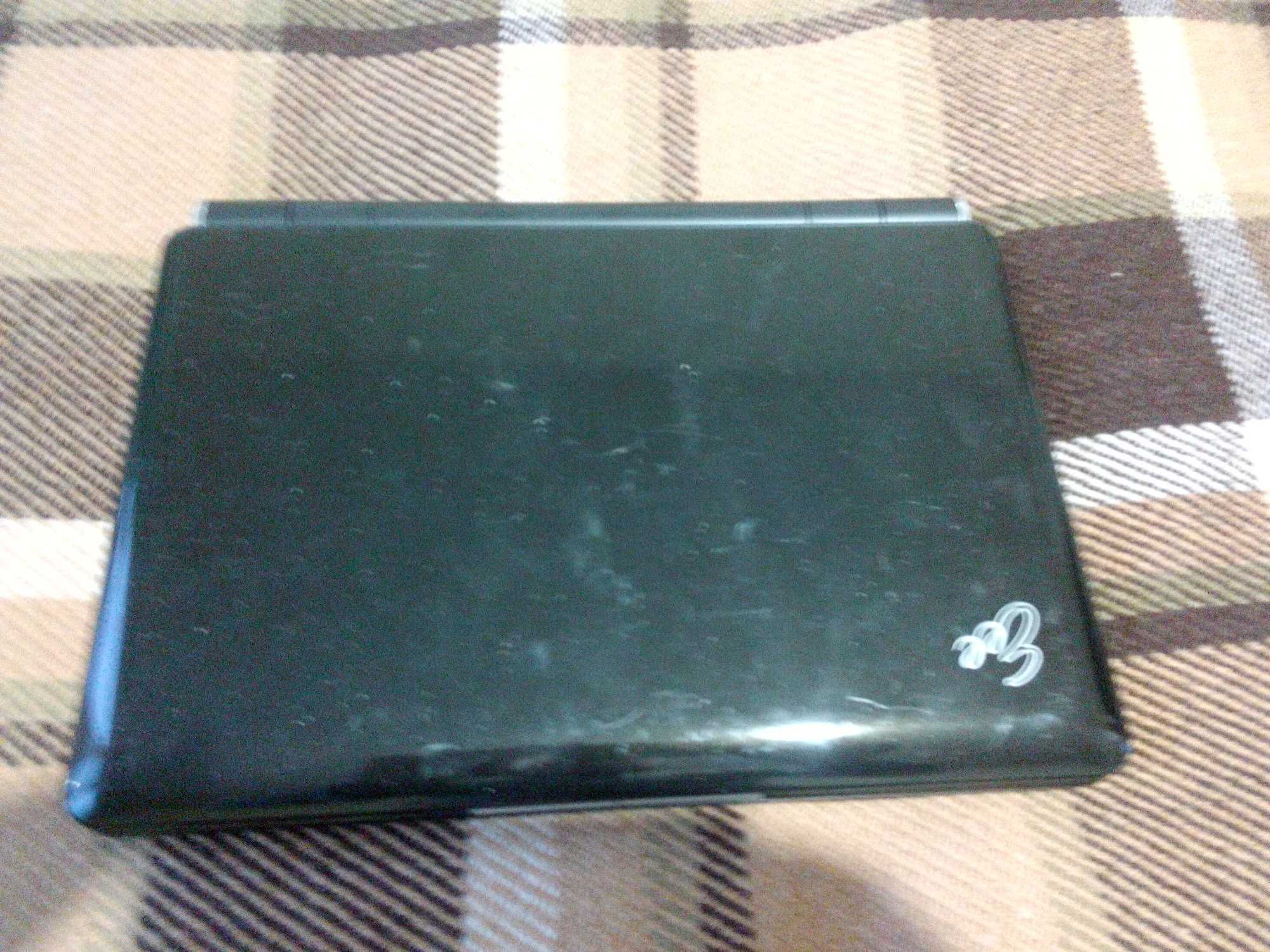 Нетбук мини-ноутбук Asus EEE PC 1000H.