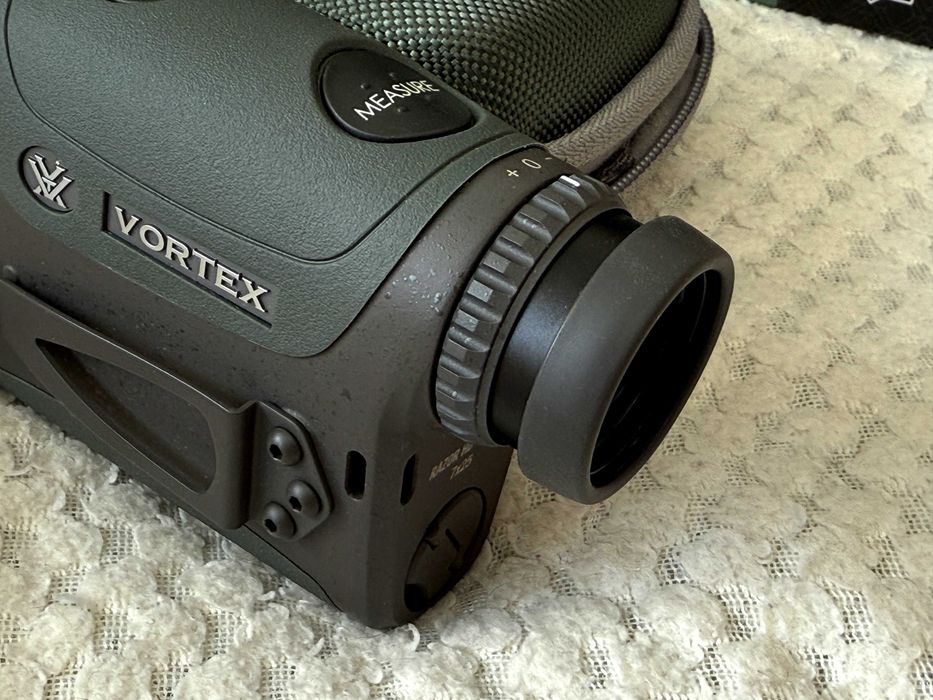 Далекомір 4 км! Vortex Razor HD 4000 Металевий / Дальномір / Дальномер