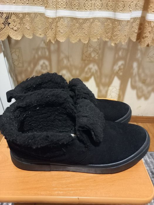 Черевики замша зимові, чорні 39.5 розмір