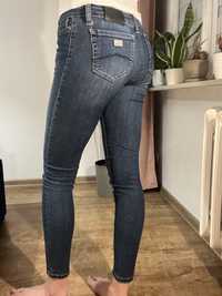 Spodnie jeansowe Armani Jeans rozm.S