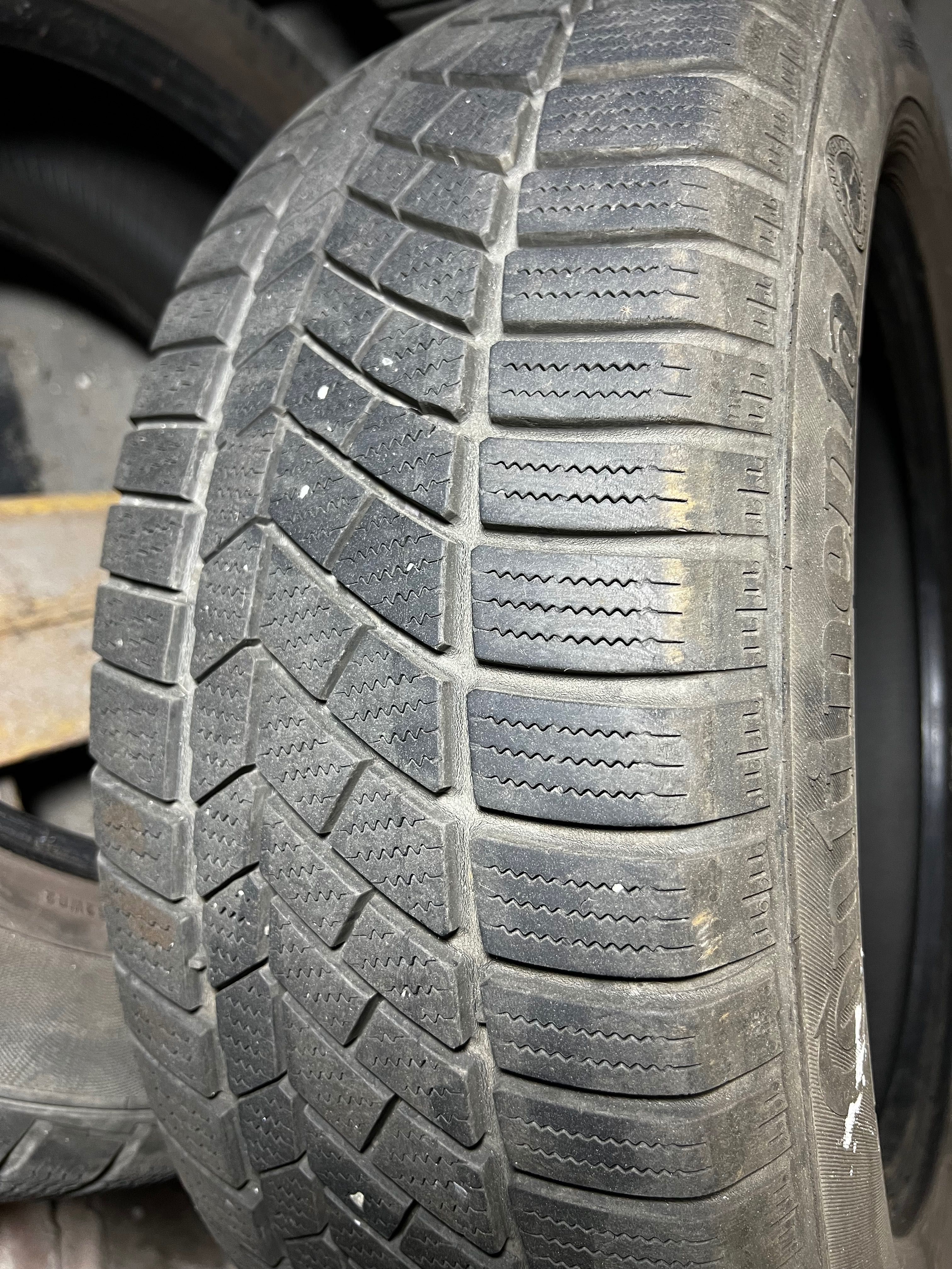 Opony zimowe 205x60R16 Rok 2020 6mm Continental ts830p 4 szt