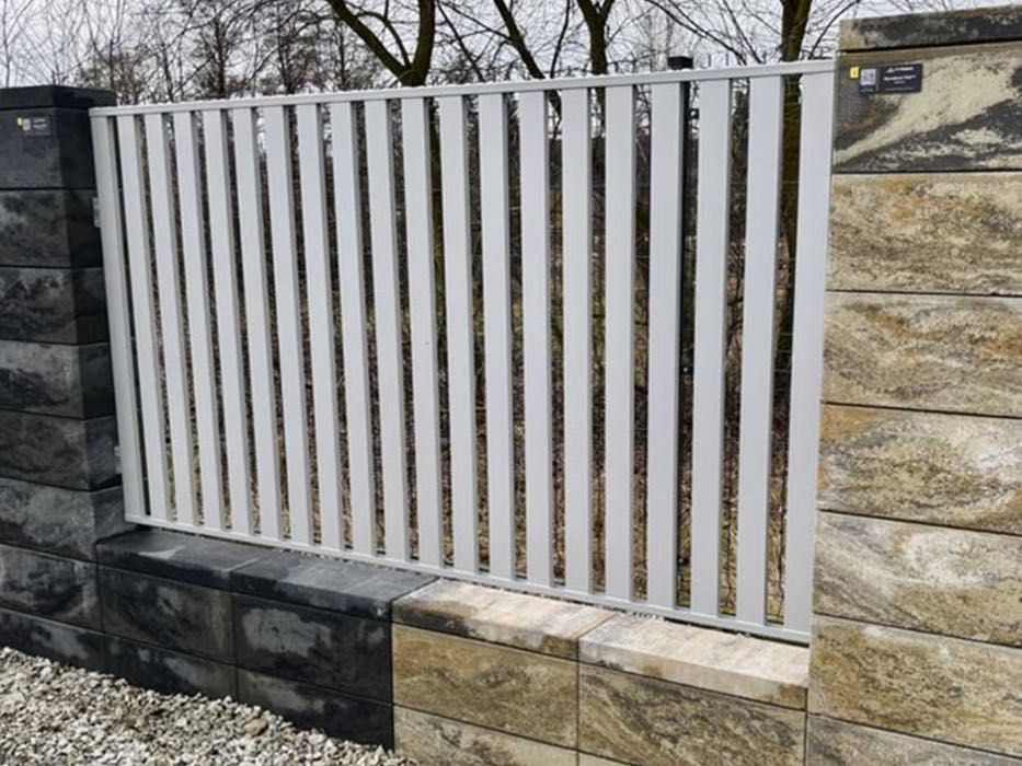 Przęsło ogrodzeniowe frontowe/Palisada pionowa - Wzór 60/40, montaż