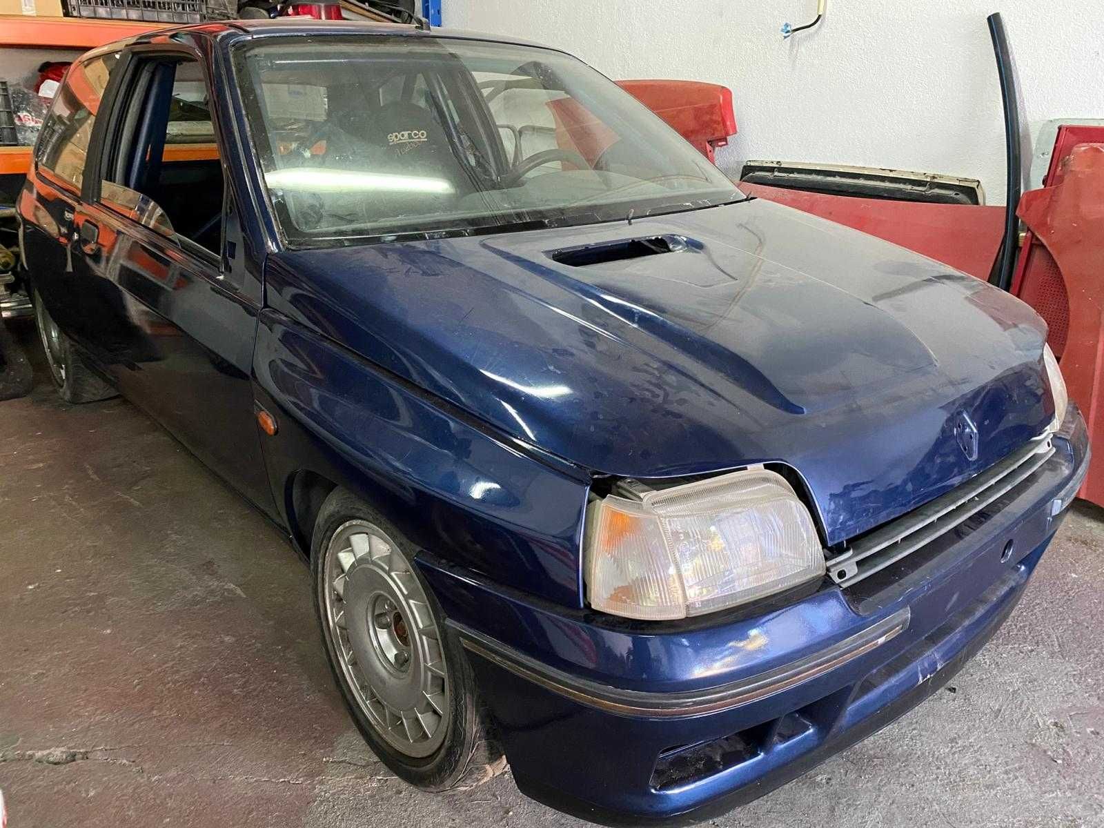 Renault clio 1.8 16V