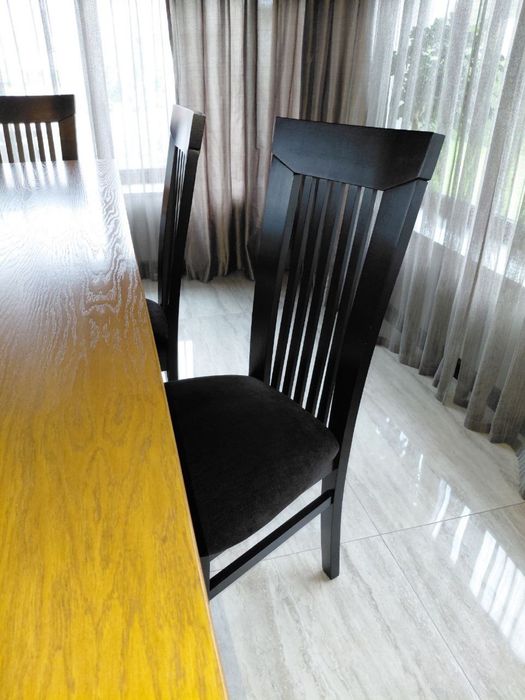 Стільці обідні дерев´яні з м´яким сидінням