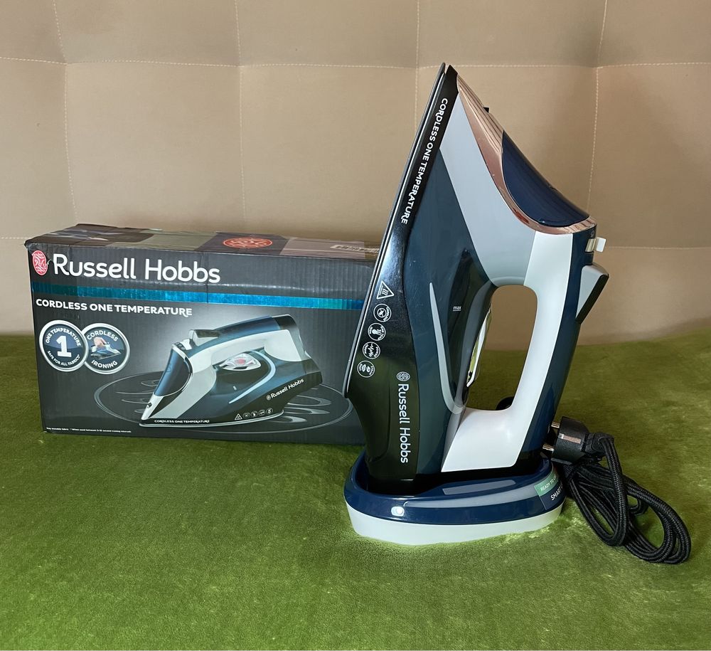 Праска бездротова Russell Hobbs 26020