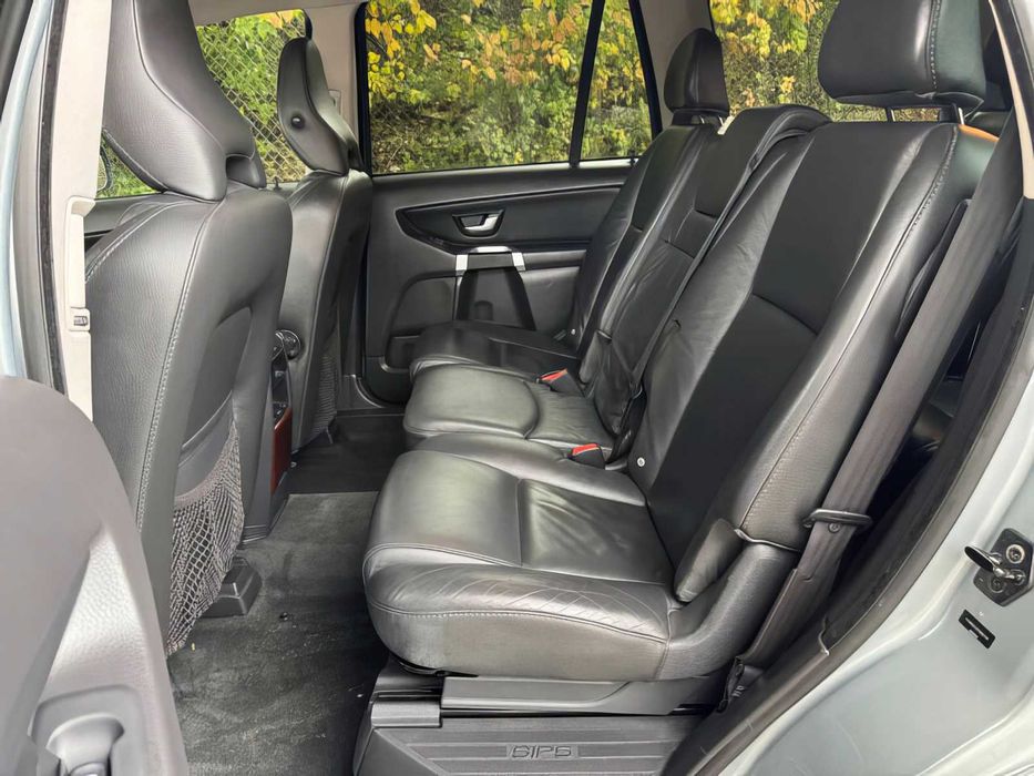 Volvo XC90      2014