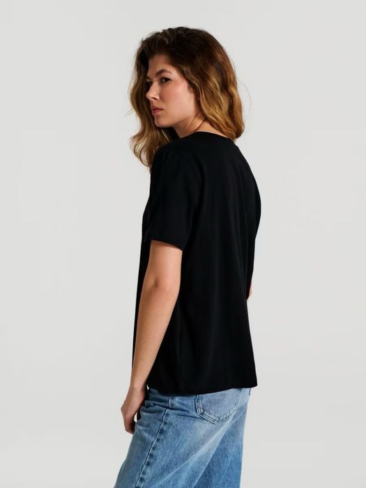 Koszulka t-shirt na krótki rękaw z kryształkami Hello Kitty Sinsay XXS