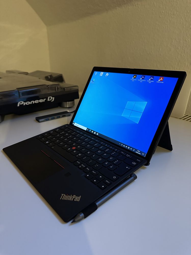 Lenovo ThinkPad X12 Detachable i5 8GB  256GB SSD