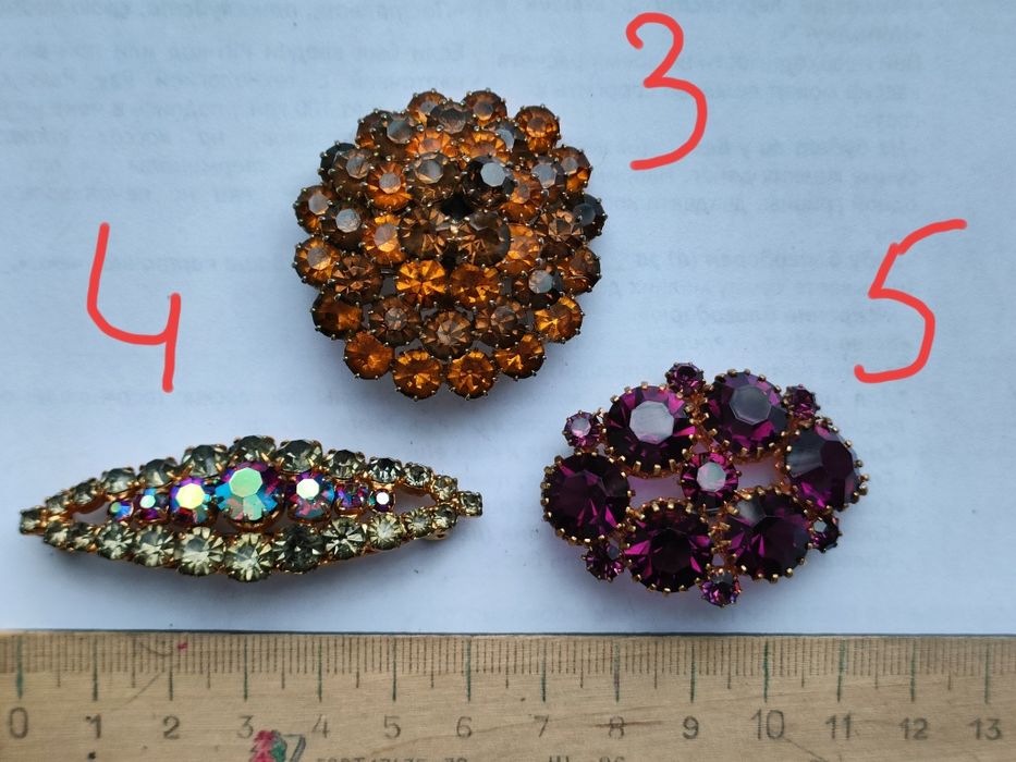 Брошь  Чехия  старая