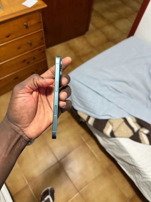 IPHONE 16 Normal tudo perfeito