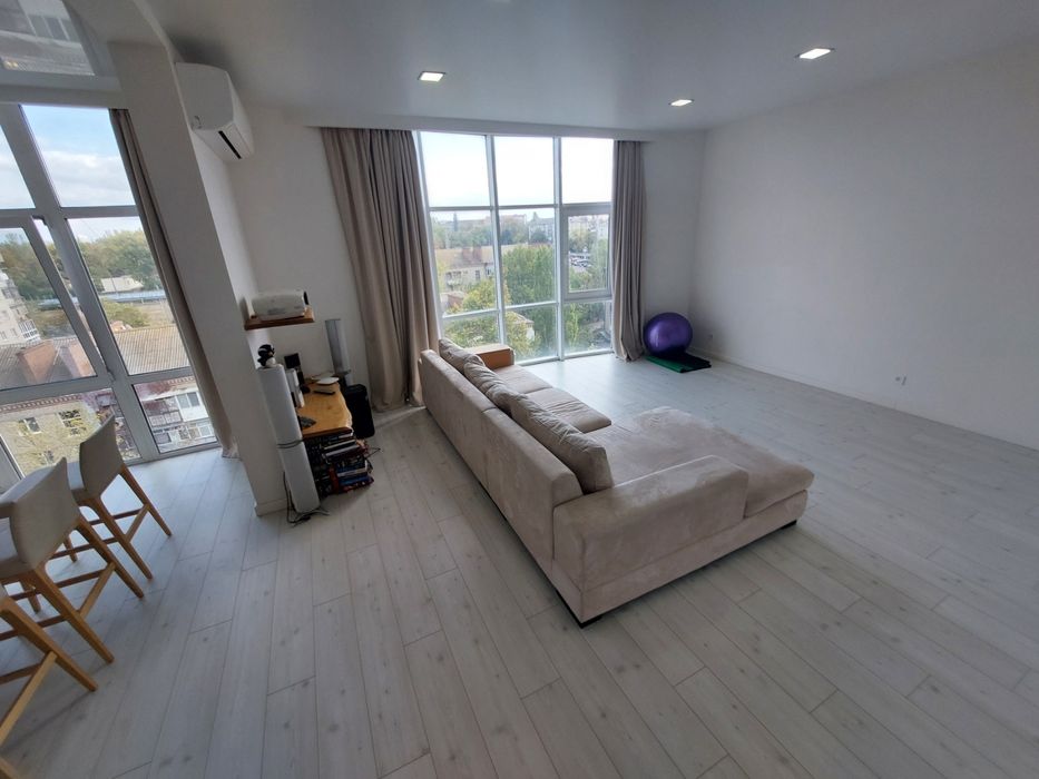 Продаж 2 к кв новобудова ЖК Сонячний, скважина, автономка,паркінг