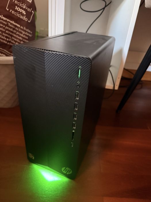 Computador desktop HP Ryzem 5600g Com Radeon Graphics
