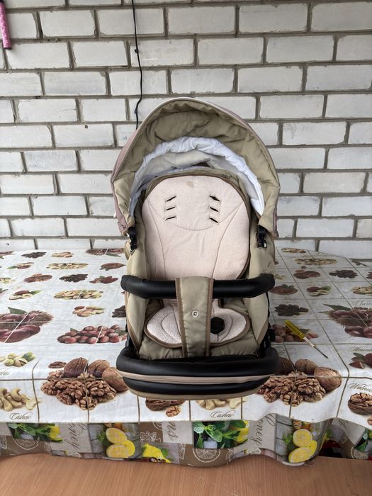 Продам коляску в хорошем сострямии