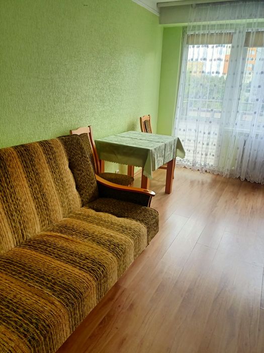 Duży pokoj z balkonem Wzgórze Wolnosci. Zielone Arkady Szpital Biziela