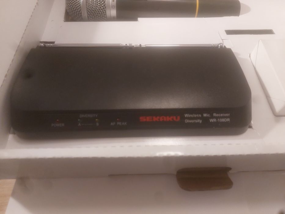 SEKAKU WR-108DR + mikrofon VXM-286TS bezprzewodowy.zestaw