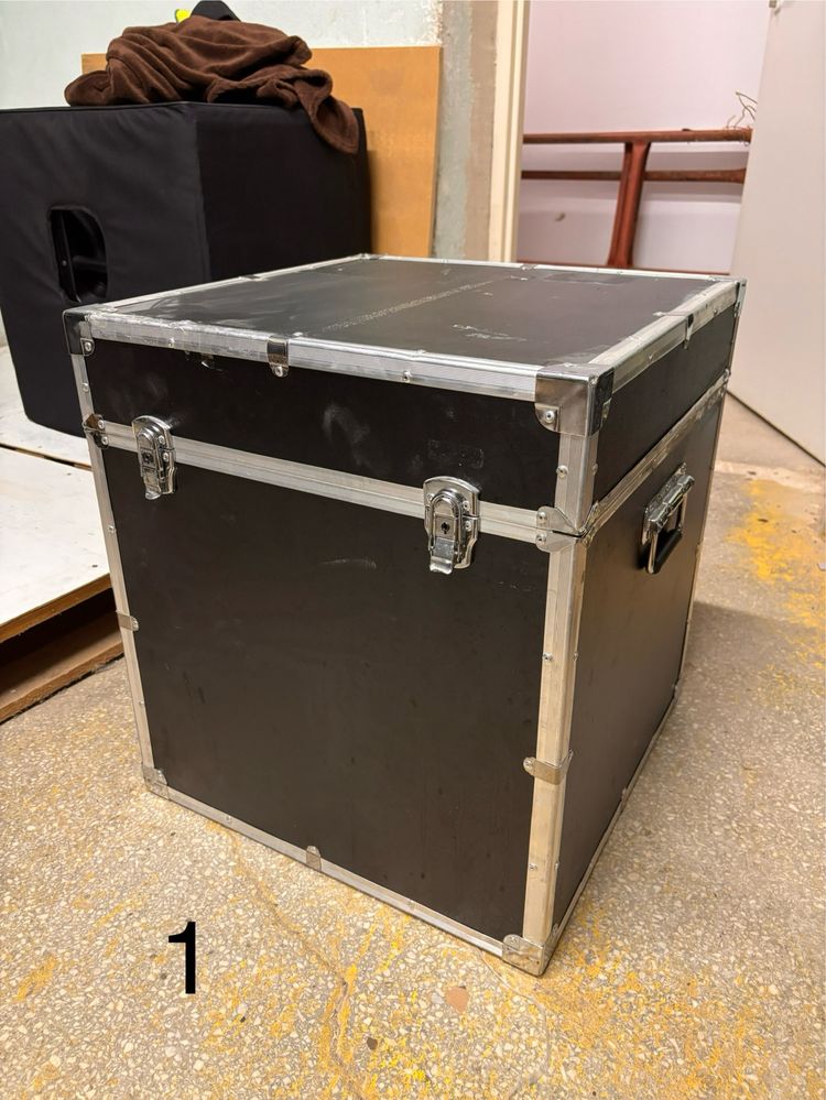 Case dj na glowy sprzet kable wym. Wewn 45x44 h 42