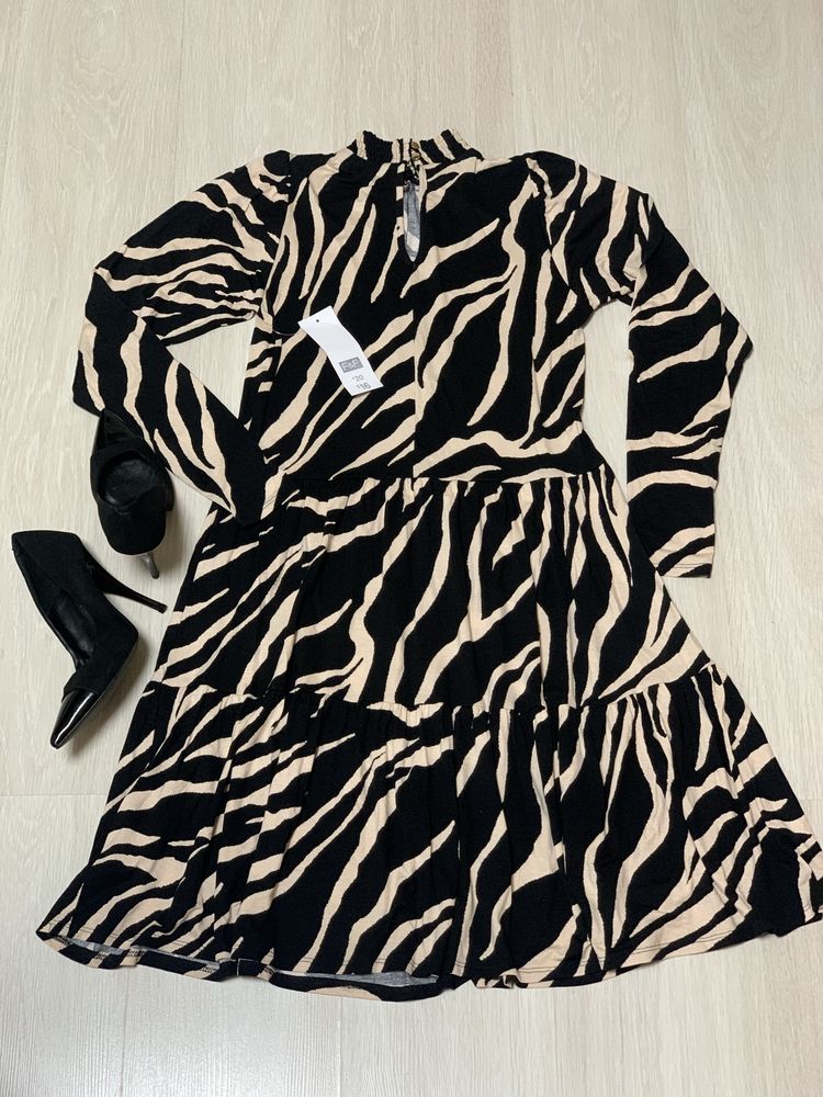 Платье от F&F, новое