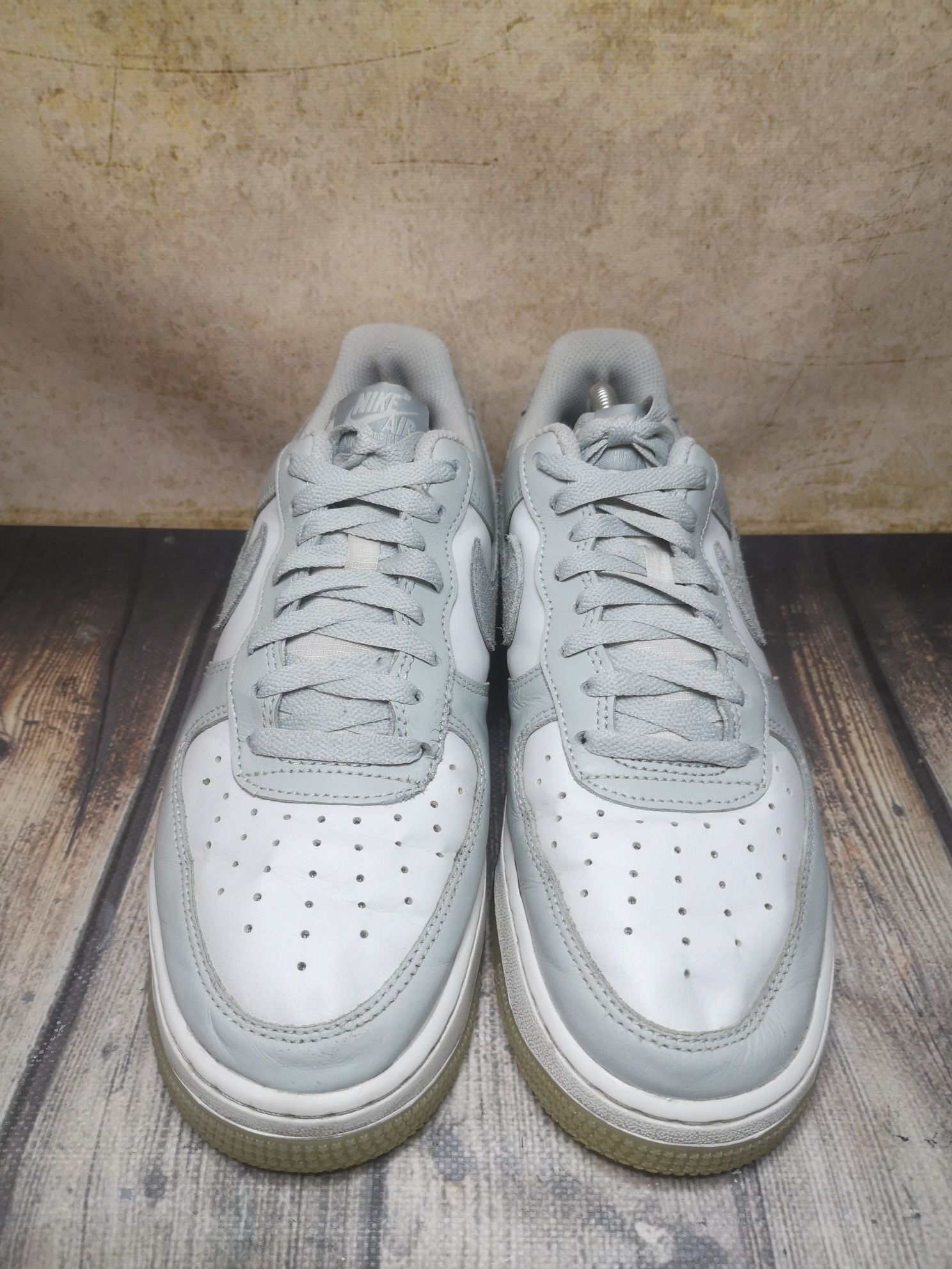 Buty Nike Air Force 1 r42,5 / jordan / dunk