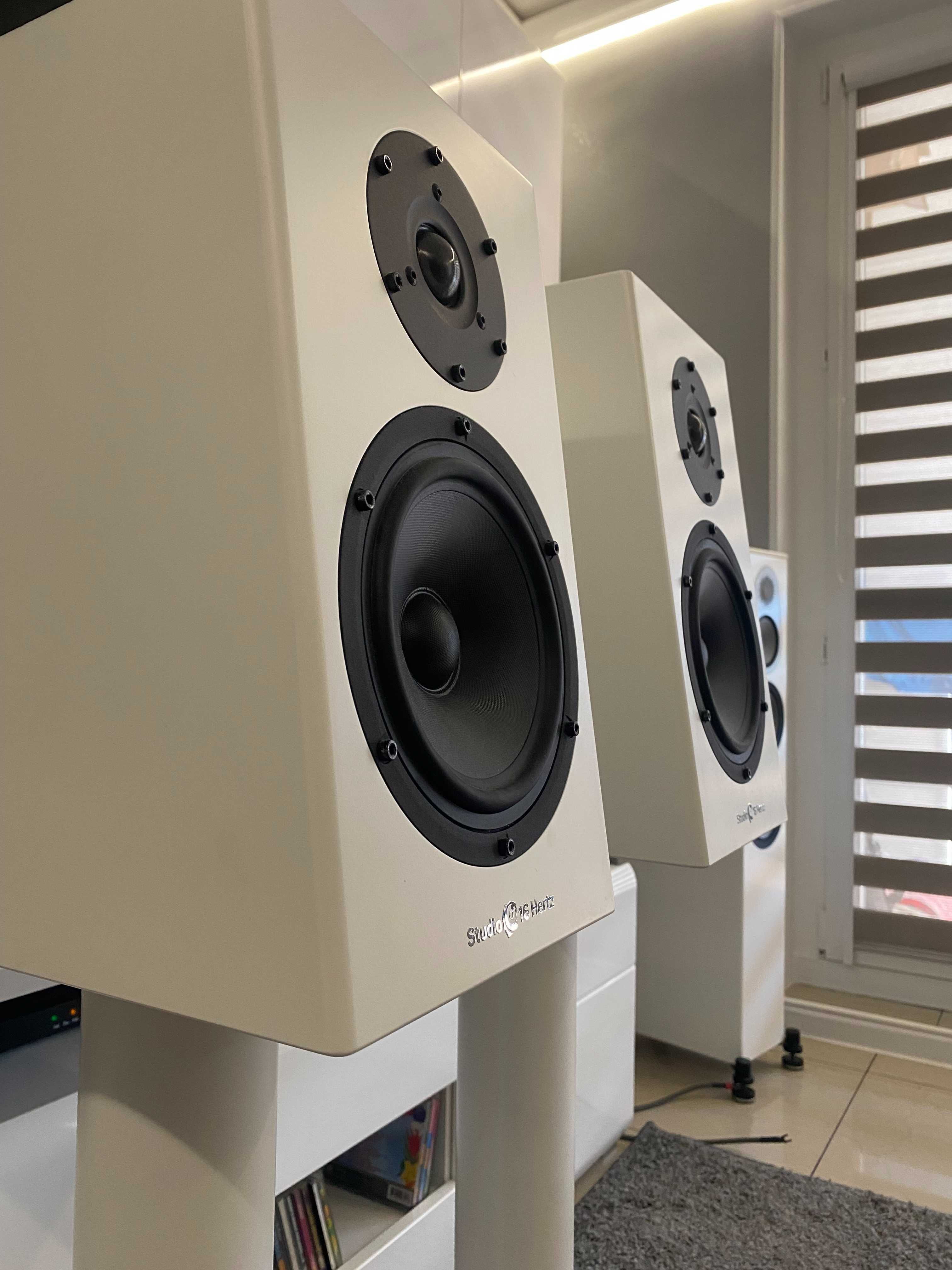 Studio 16 Hertz Canto Grand New Signature