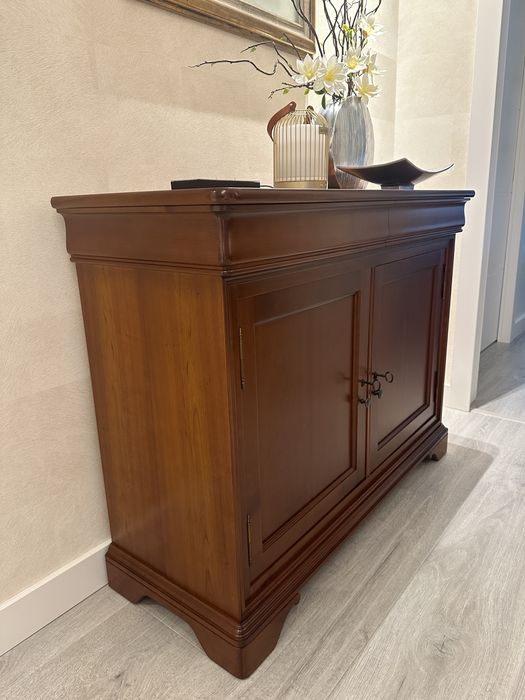 Aparador em Madeira Maciça Cerejeira 2 Portas