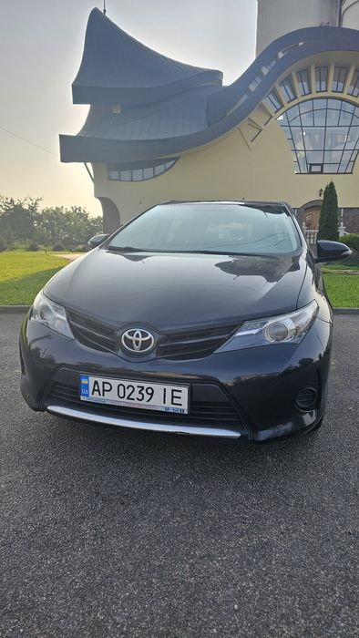 Toyota Auris 2013