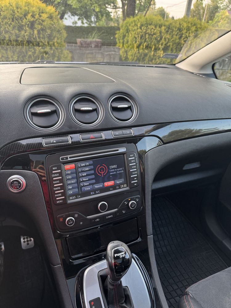 Ford S Max biała perła