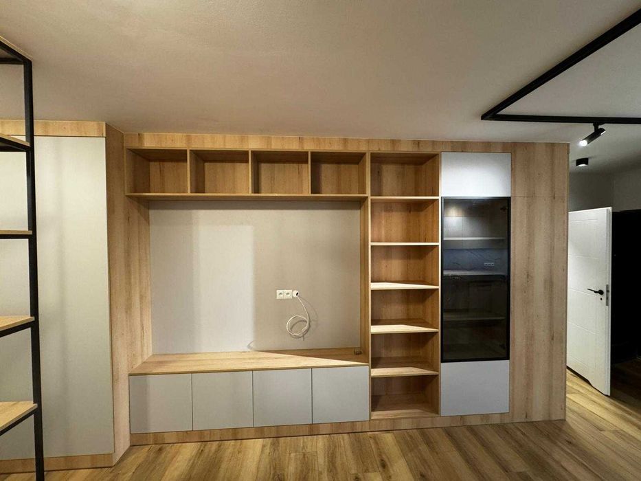 Ekipa stolarska 2-osobowa  - kuchnie i szafy na wymiar (Łódź + 100 km)