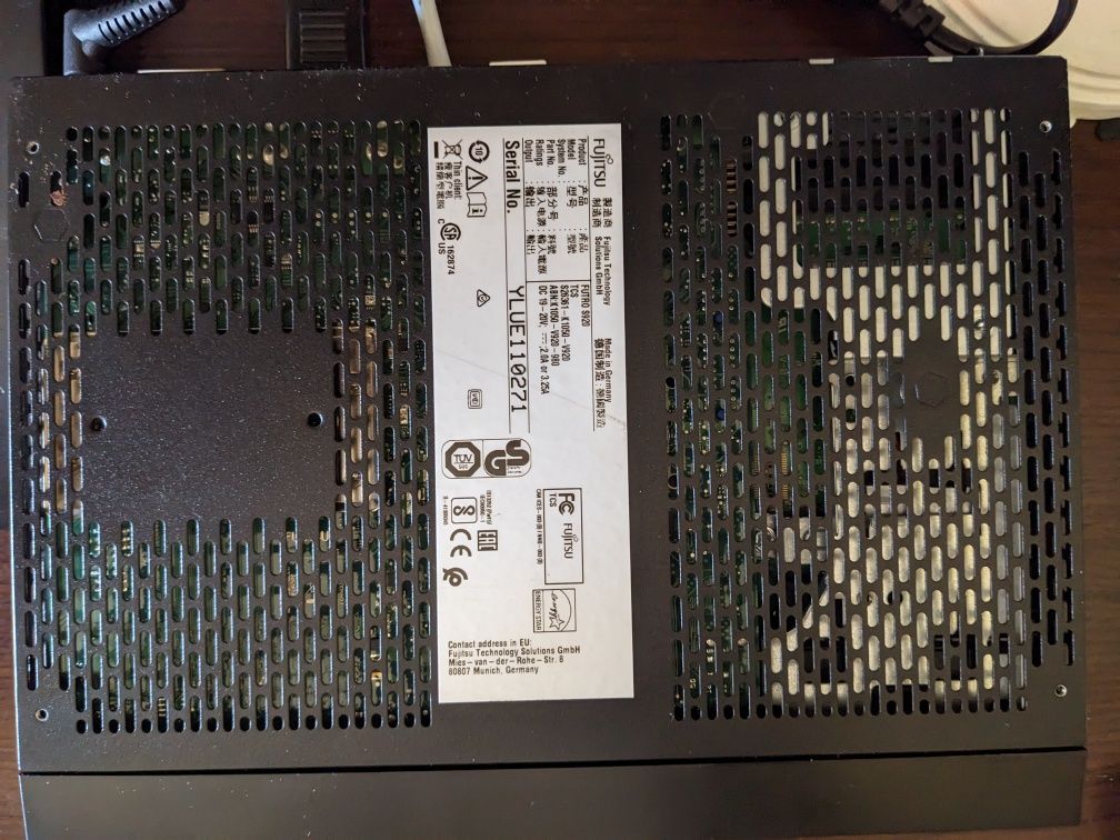 Terminal Fujitsu s920 AMD 4x2,4ghz 8gb SSD raizer x4 serwer nas