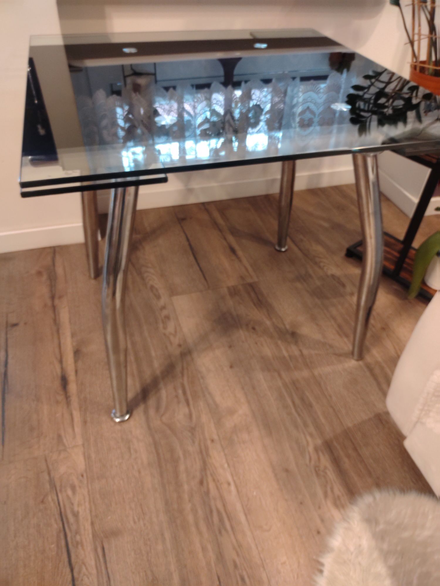 Stół rozsuwany szklany