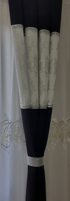 Firany zasłony czarne ze srebrnym ornamentem