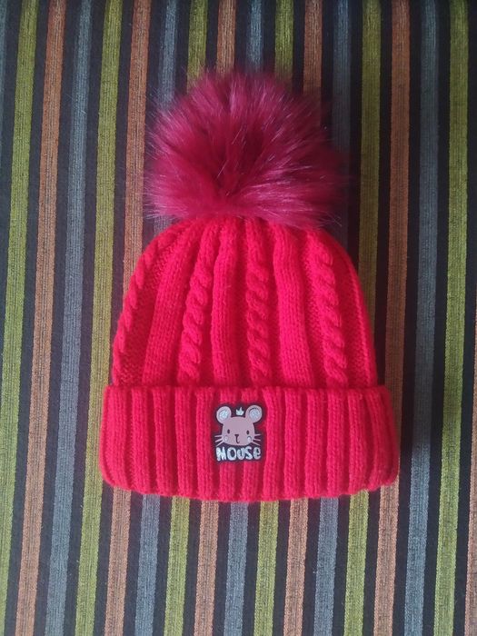 Зимова шапка для дівчинки 3-4 роки